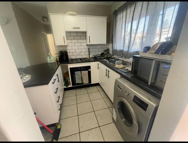 2 BEDROOM APARTMENT FOR SALE IN DIE HOEWES
